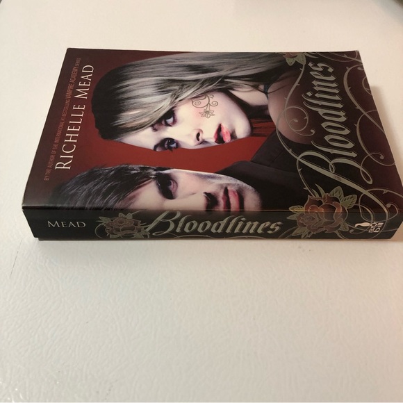 Richelle Mead Books Vampire Academy Shadow Kiss, Blood Promise & Bloodlines Lily - Picture 10 of 13